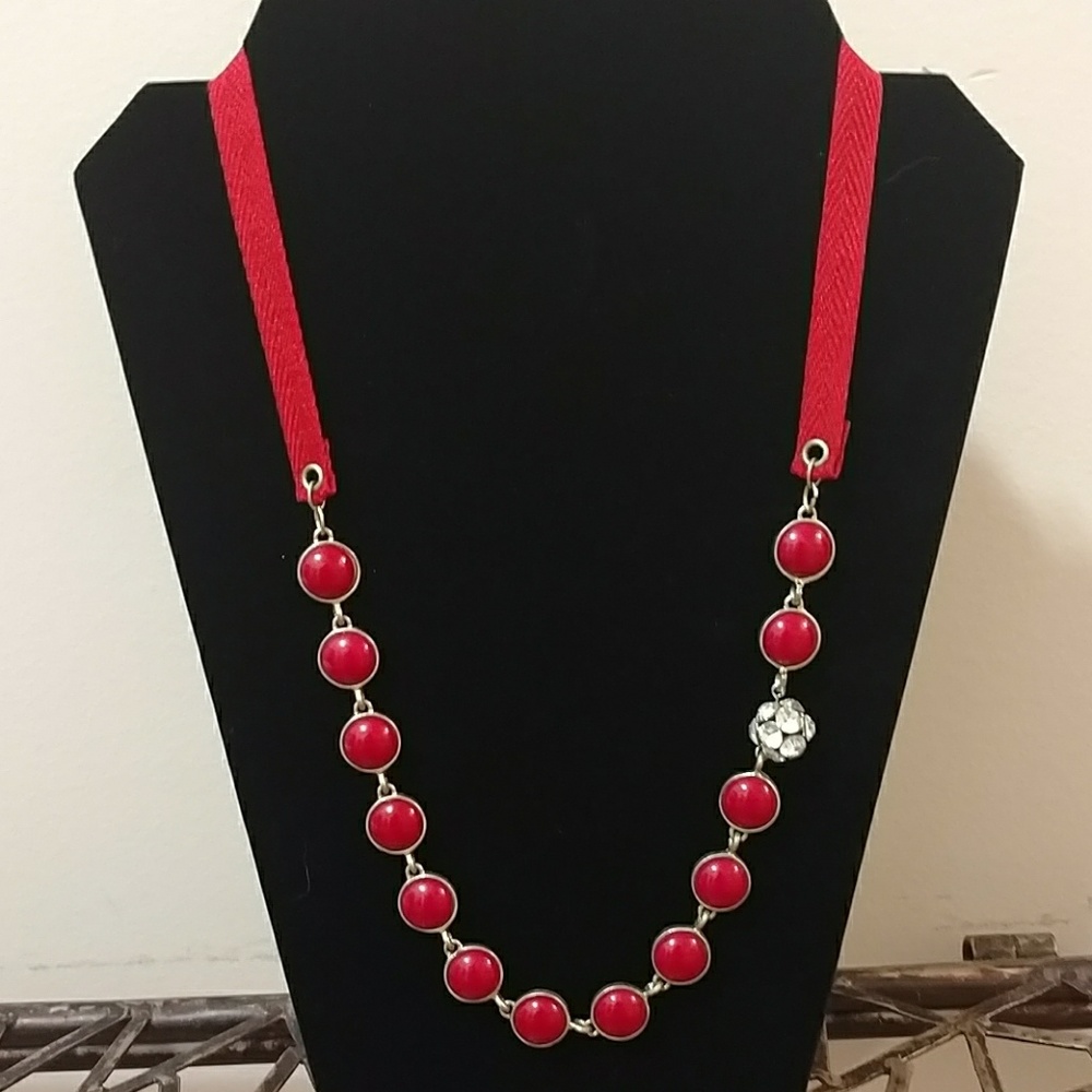 VTG 80s Red Bead & Ribbon Necklace